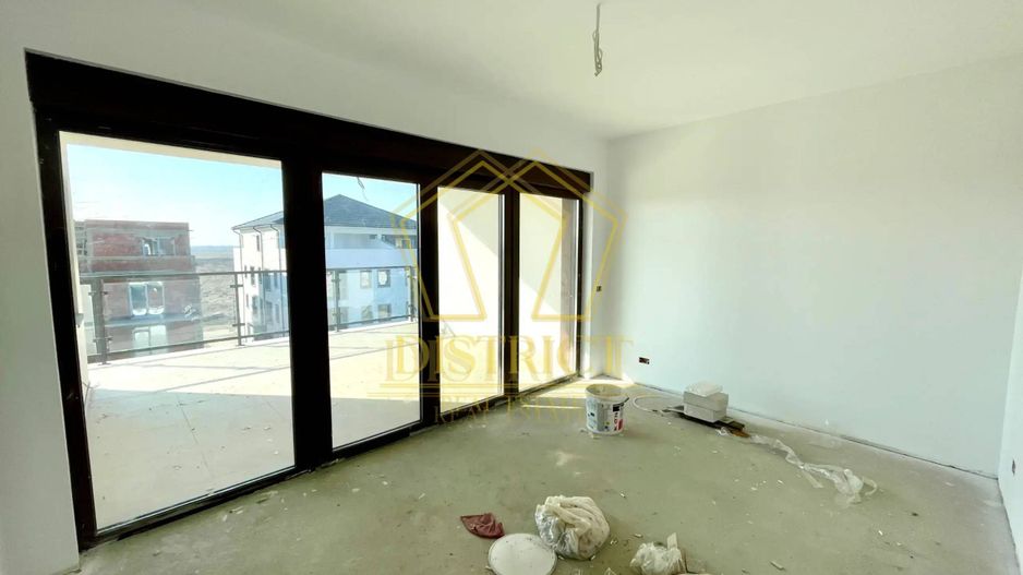 Penthouse cu 3 camere si terasa de 30mp | Giroc | SXD Market - Poză 1