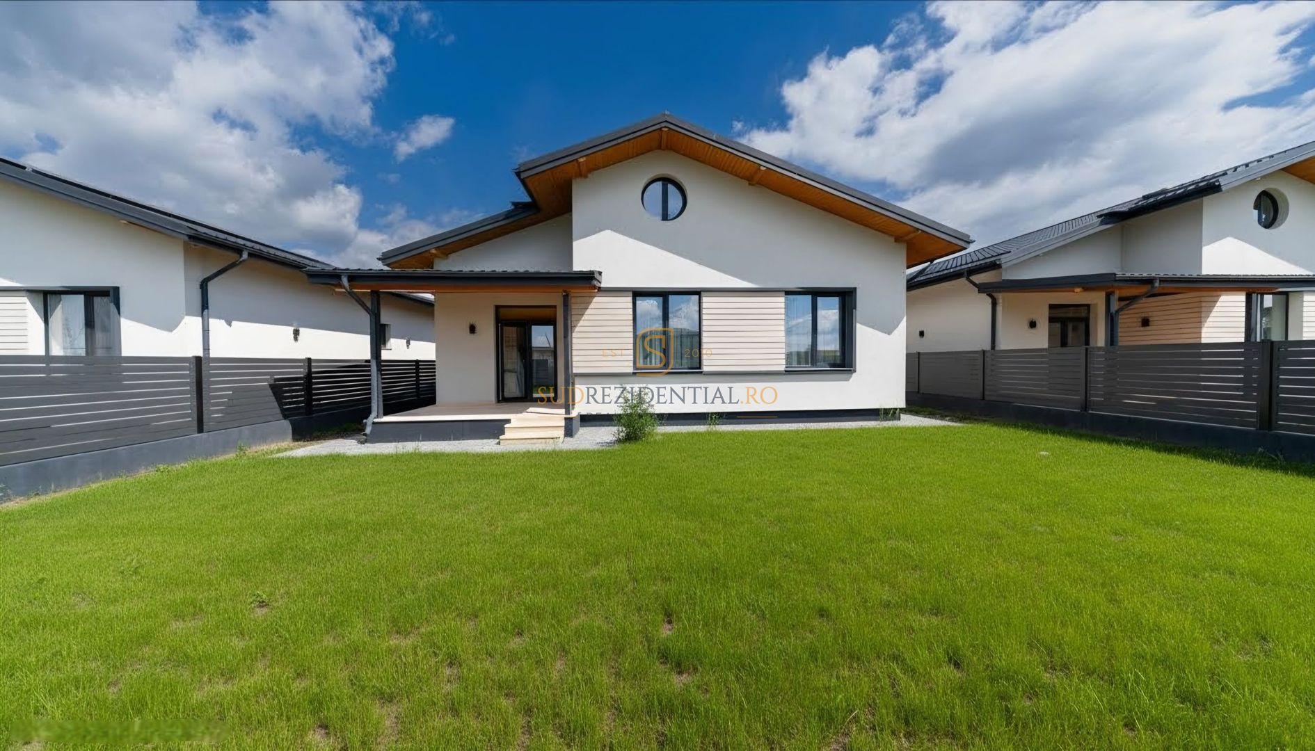 Casa cu 4 camere, Frumusani, panouri solare, pompe caldura - Poză 1