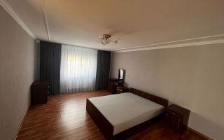 Chirie, casă, 3 camere, strada Sfântul Andrei, Centru - Poză 7