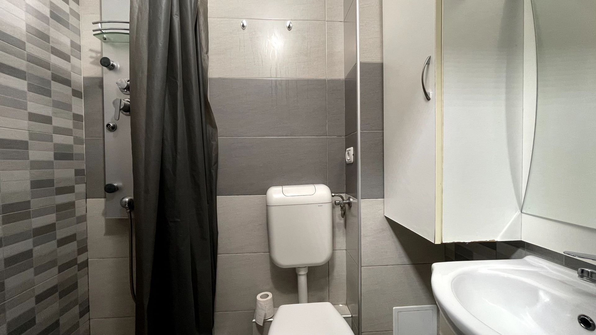 GARSONIERA DE INCHIRIAT, DECEBAL - Poză 5