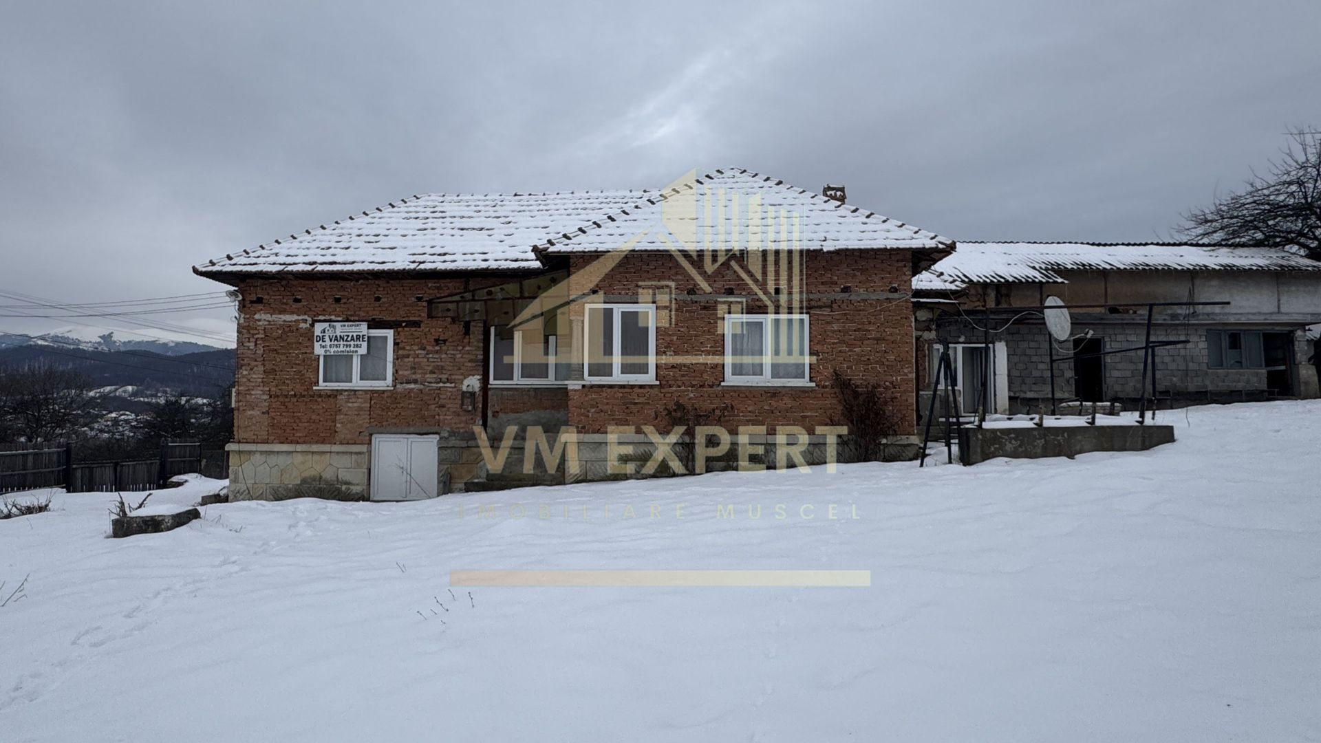 CASĂ 4 CAMERE TEREN 3038 MP ALBEȘTII  DE MUSCEL - Poză 18