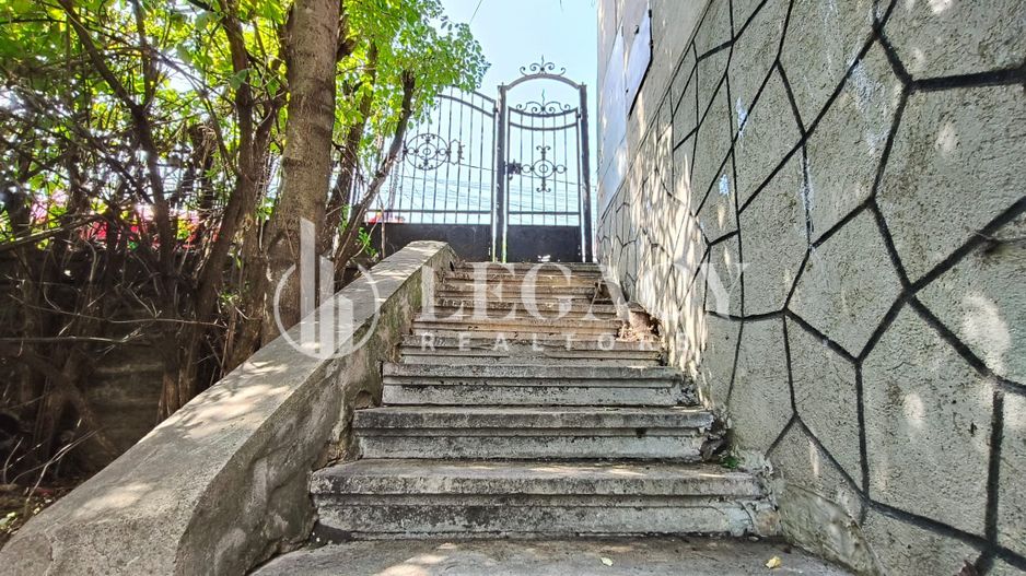 VÂNZARE/SCHIMB CU TEREN  - Clădire interbelică, centru oraș Siret - Poză 8