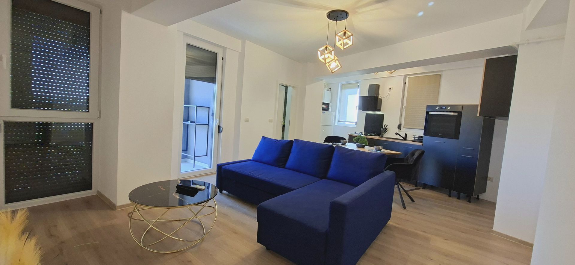 Apartament cu 2 camere si loc de parcare subteran - Poză 5