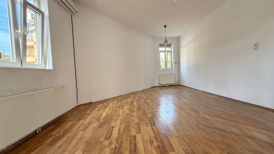 Parte de casă cu 3 camere, curte proprie și teren – Str. Ion Baiulescu - Poză 13