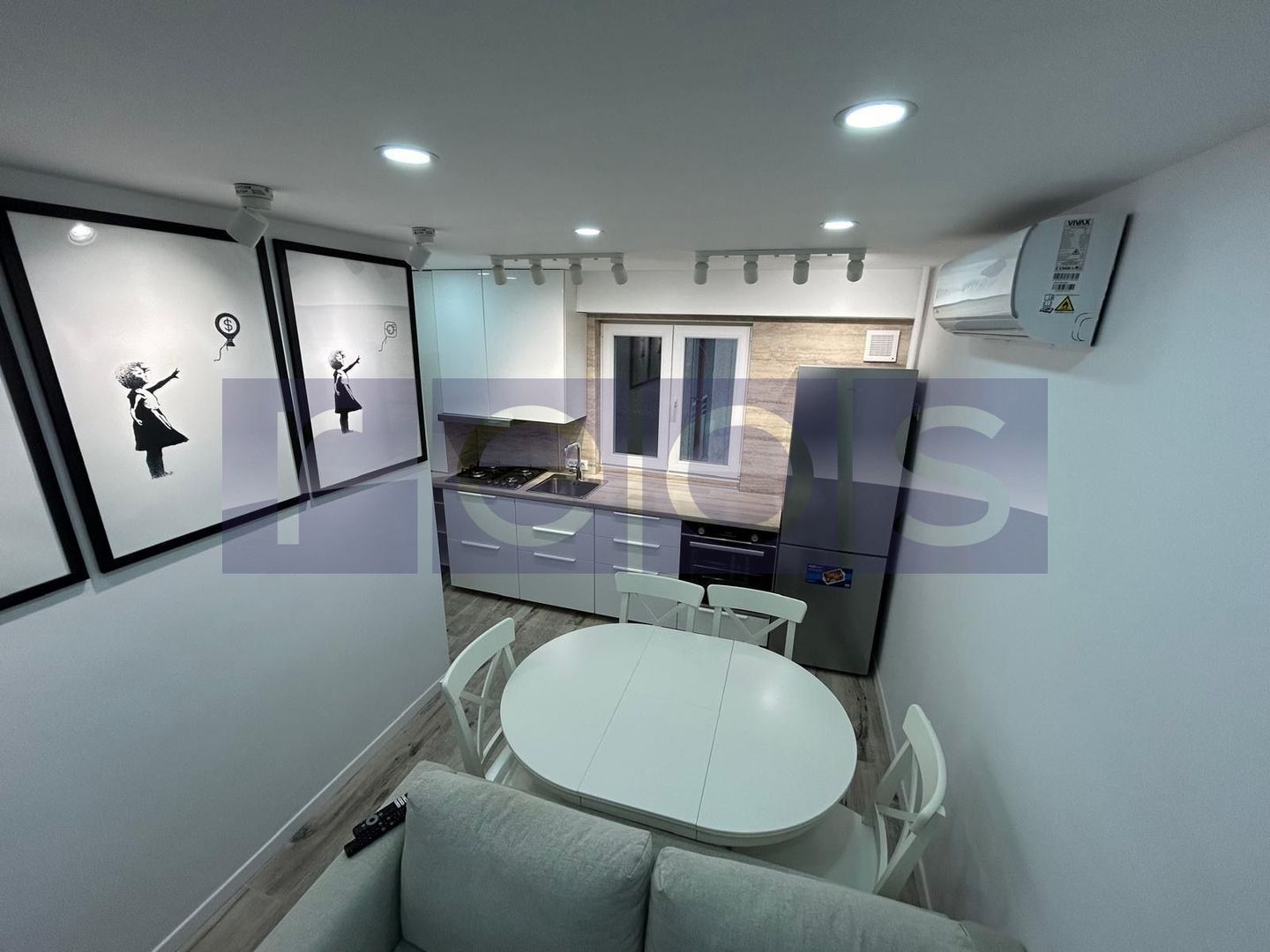 ÎNCHIRIERE 3 CAMERE | PIAȚA UNIRII | CENTRALA PROPRIE - Poză 2