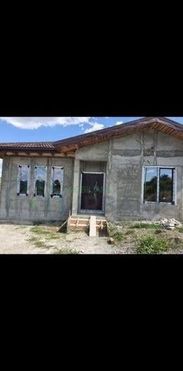 Casă de vânzare în Schitu Duca, 220 mp construiți, teren 1200 mp - Poză 1