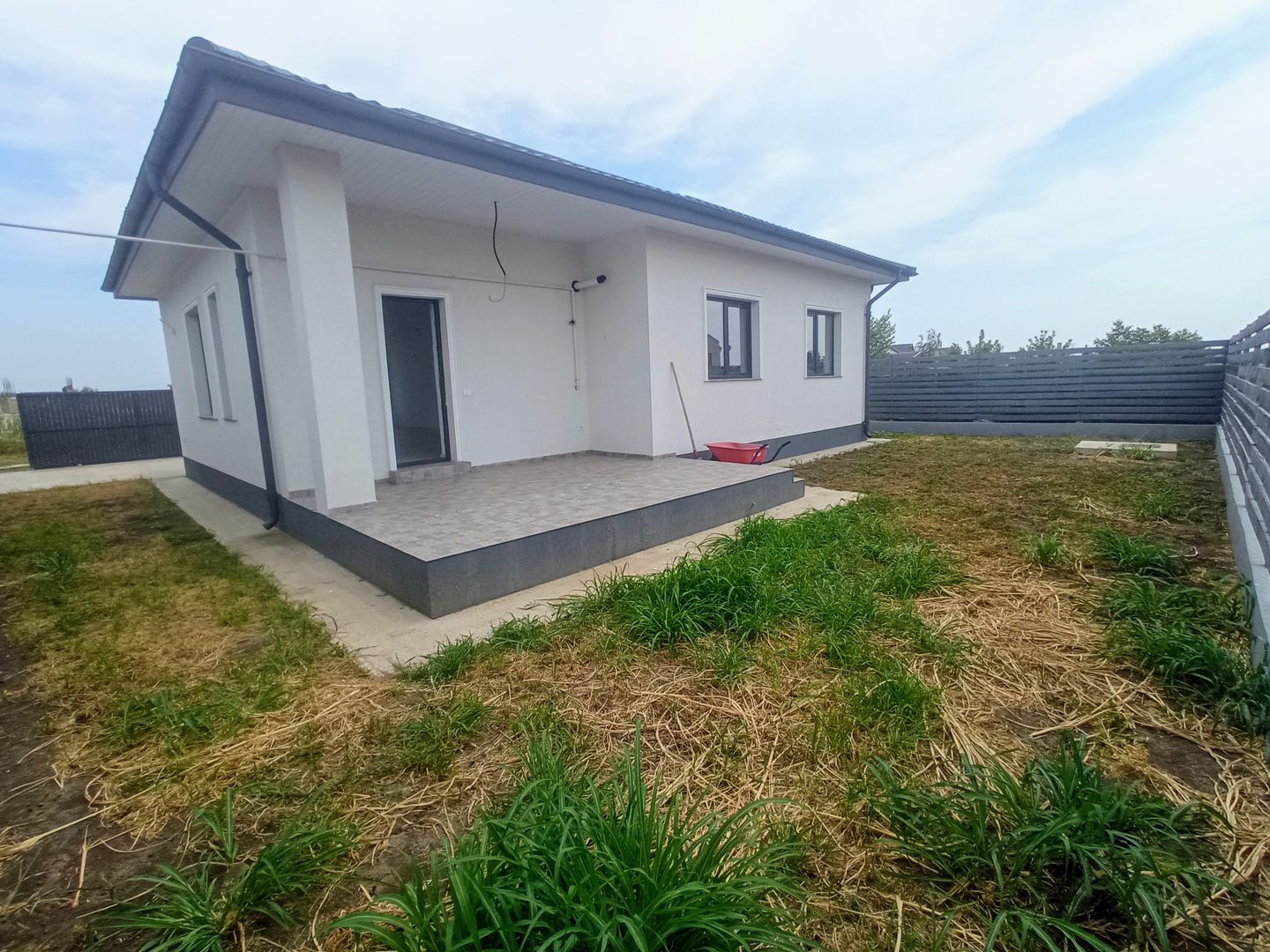 CASA INDIVIDUALA - 4 CAMERE, 333 MP TEREN,PARTER + POD, COMISION 0% - Poză 2