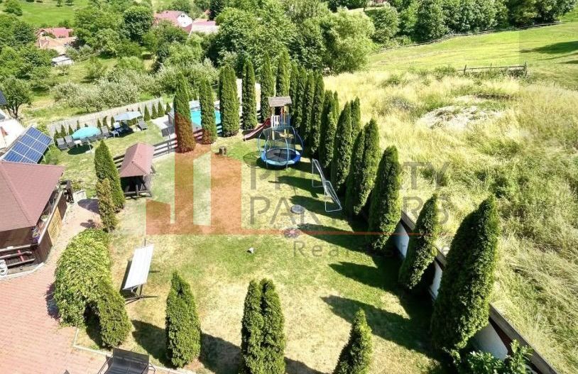 Pensiune la cheie de vânzare în Bran – Afacere cu 10 camere plus piscina - Poză 42