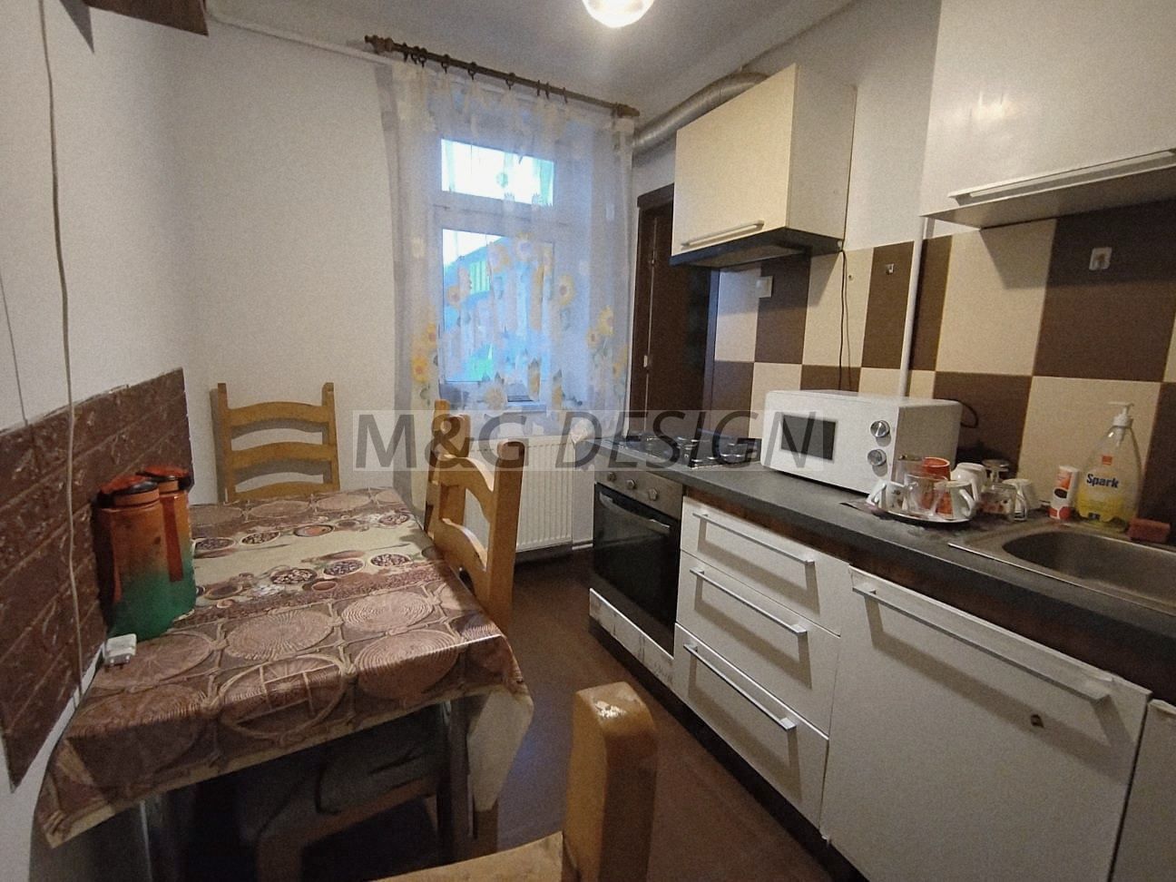 Vand   apartament spatios cu 3 camere, situat in zona SAGULUI - Poză 3