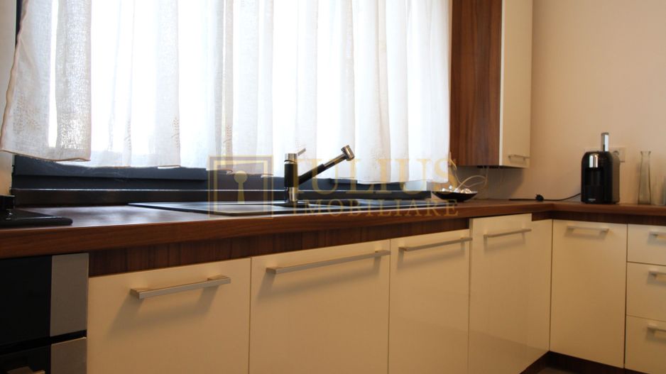 Zona Lipovei, casa 4 camere + 3 bai, curte proprie. - Poză 8