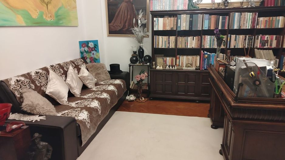 De vanzare Apartament 4 camere, Dacia, ultracentral - Poză 1