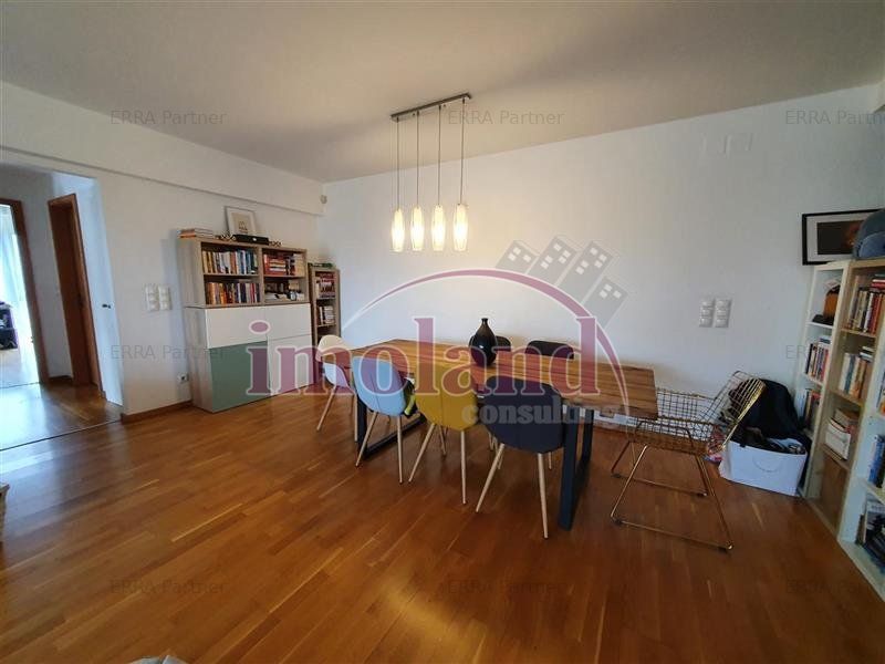 Inchiriere 3 camere cu terasa - Sisesti- ansamblul Green Lake - Poză 3