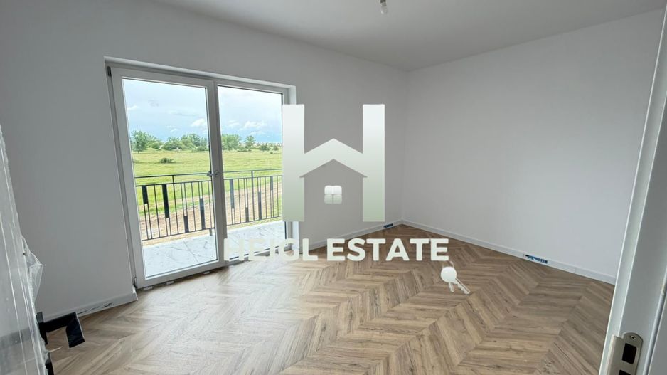 Apartament cu 3 camere si 2 balcoane in zona Braytim - Poză 1