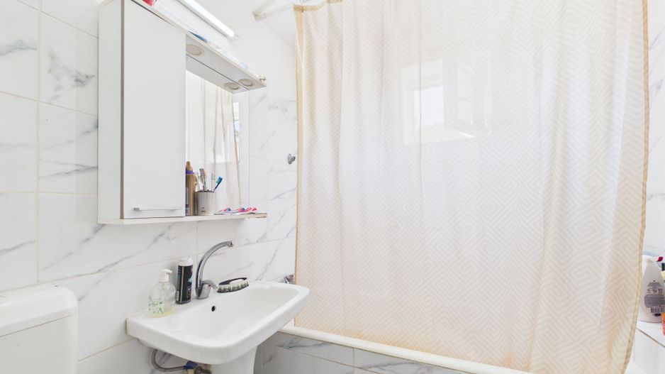 Apartament 4 camere decomandat | Parter | Metrou la 7 minute | - Poză 21