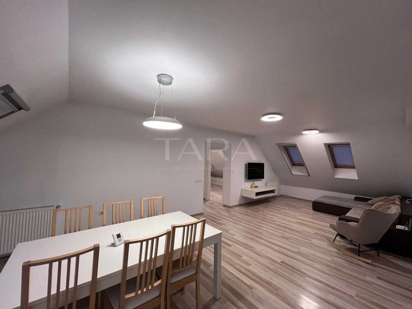 Apartament |3 camere | | parcare subterană| | Zona Florilor | - Poză 3