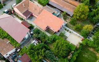 Casă cu 7 camere și 2 băi in Grădiște - Poză 6