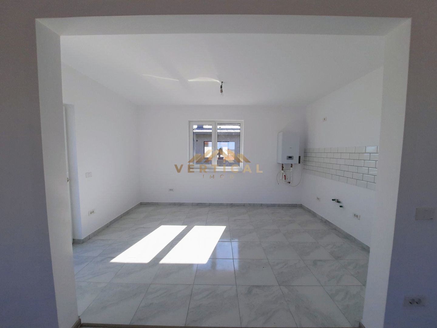 Casa 3 camere | teren 409 mp | comuna Berceni - Poză 5