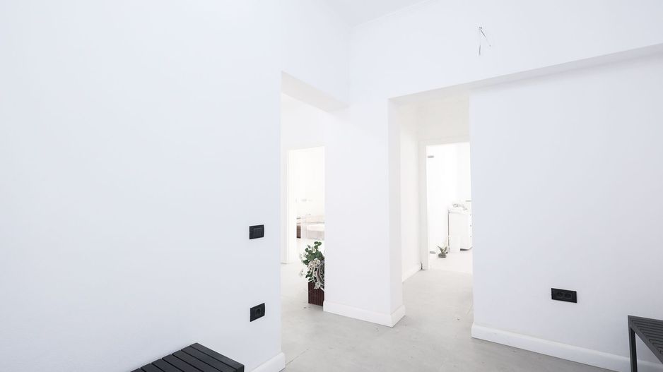 Cladire situata Ultracentral D+P+1E+M de inchiriat Comision 0 - Poză 3