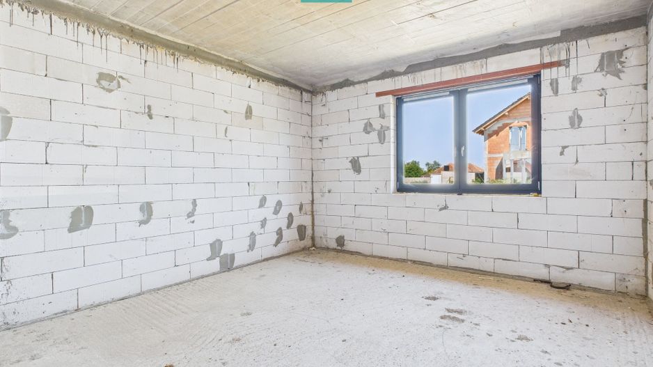 Casă nouă la roșu în Mândruloc - Poză 16