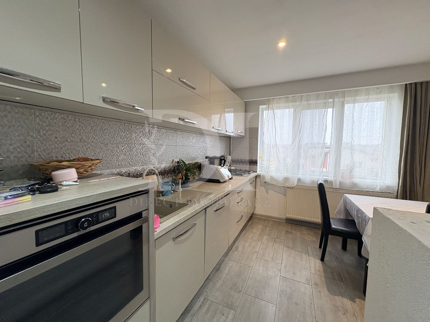 Apartament cu 3 camere - zona str.Ioan Rus - Poză 12