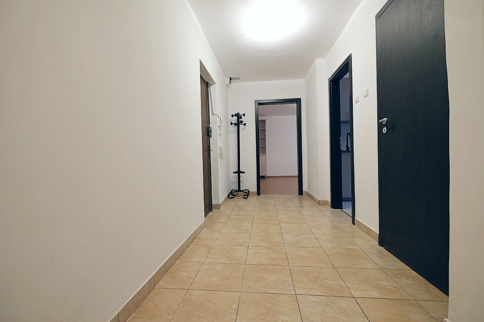 Apartament cu 2 camere de închiriat în Unirii, Bucuresti - Poză 8