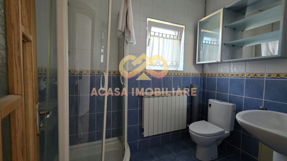 VILĂ SPAȚIOASĂ ÎN TĂTĂRAȘI | 450 MP | CURTE 400 MP - Poză 10