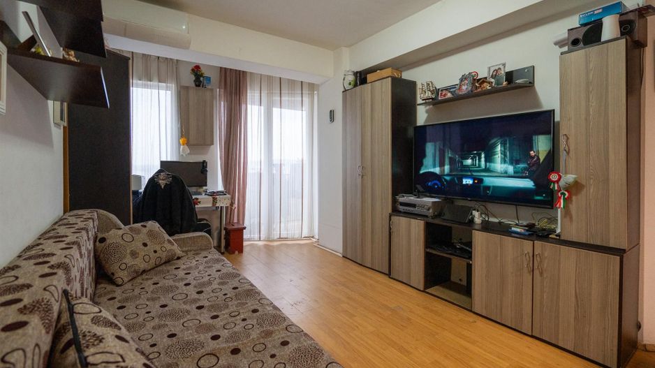 APARTAMENT 3 CAMERE PRIMA NUFARUL - Poză 1