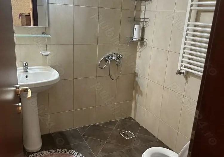 Apartament 4 camere, 3 băi, centrală proprie, 2 balcoane, pet friendly - Poză 8