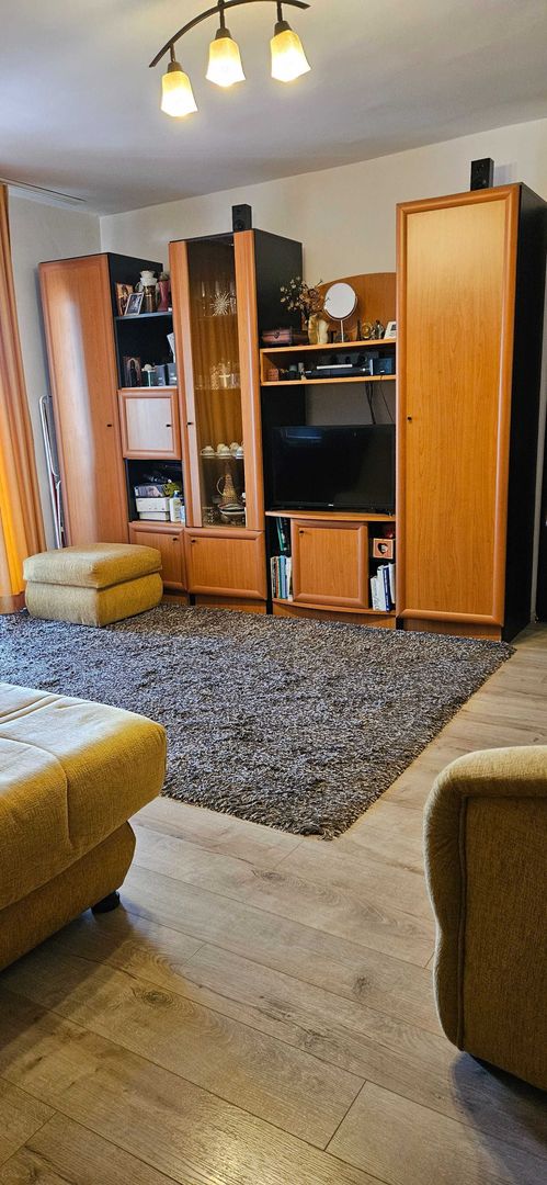 BRASADAS vinde ap 2 cam. Micro 16, etaj 4/4. - Poză 1