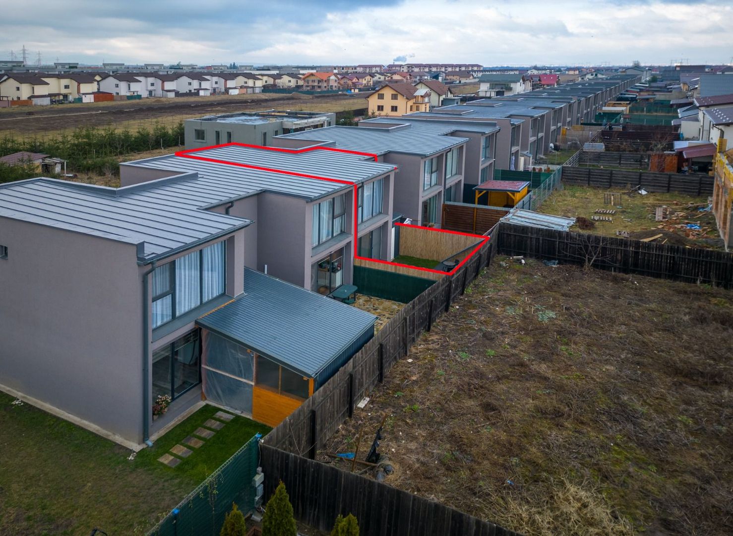 Casă înșiruită de vânzare în Sânpetru | Mobilată și utilată premium - Poză 23