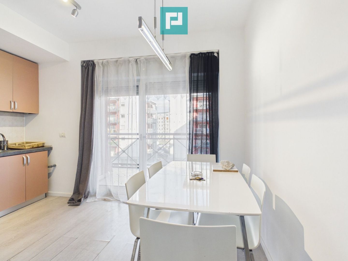 Apartament The Ring - Poză 18