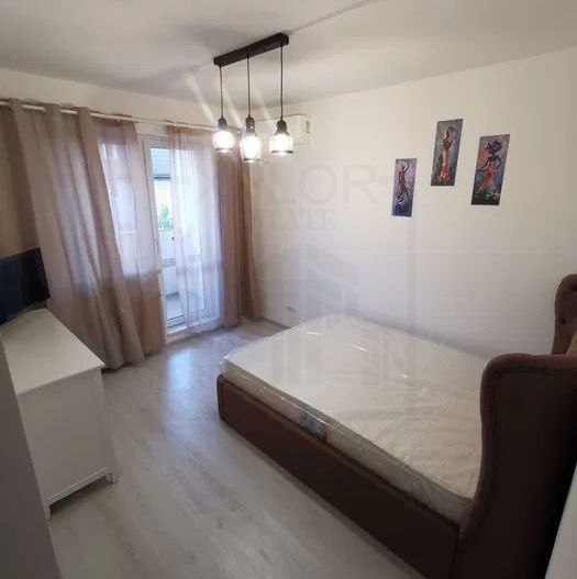 Garsoniera Apărătorii Patriei - centrala proprie - loc de parcare - Poză 1