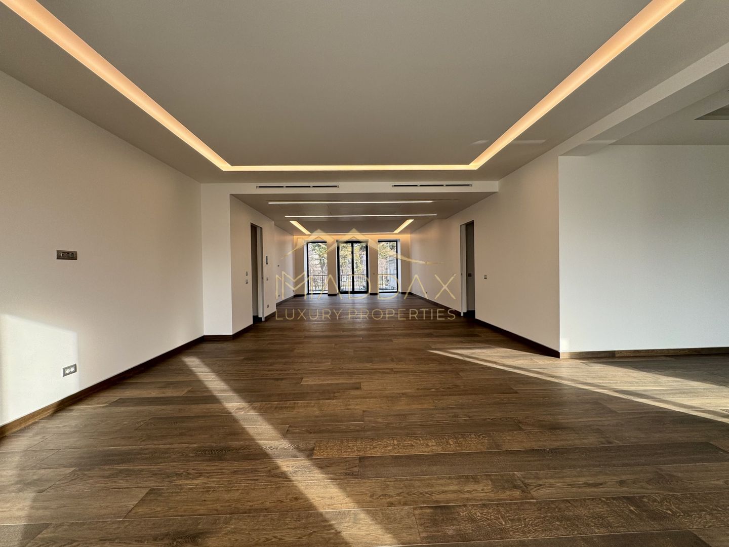 Penthouse cu 5 Camere *400mpc* / 67mp terasa / View 360 / Bd. Kiseleff - Poză 1