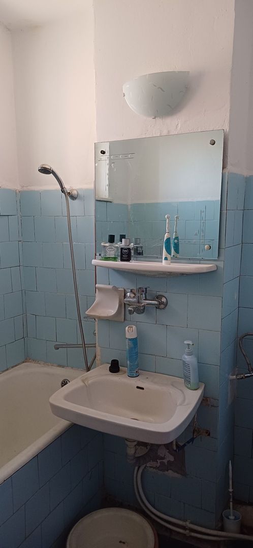 Vând apartament 2 camere  pe str.Prahovei bl.42. - Poză 7