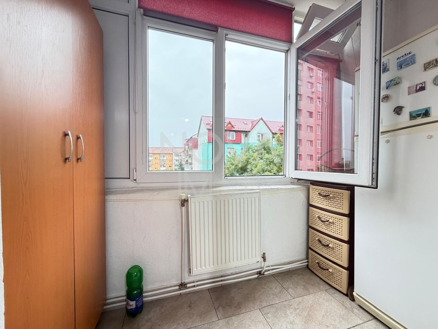 Apartament de inchiriat 3 camere etajul 4, cu lift,  Zona Vasile Aaron - Poză 13