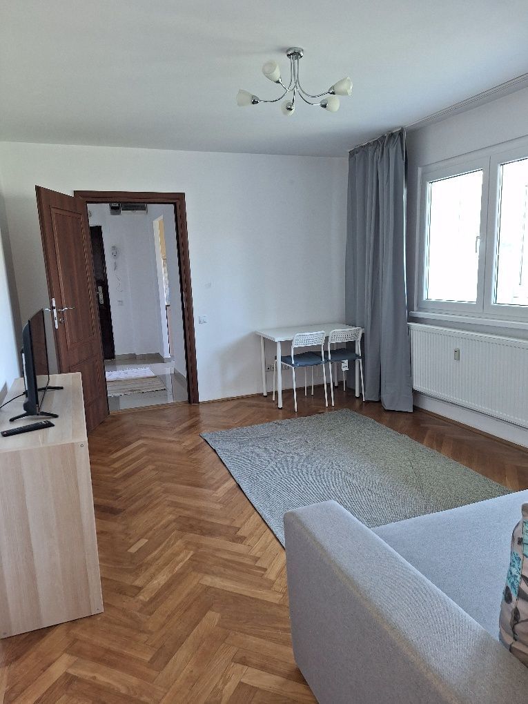 De închiriat: apartament 3 camere - Păcii - metrou - Apusului - S. 6 - Poză 1