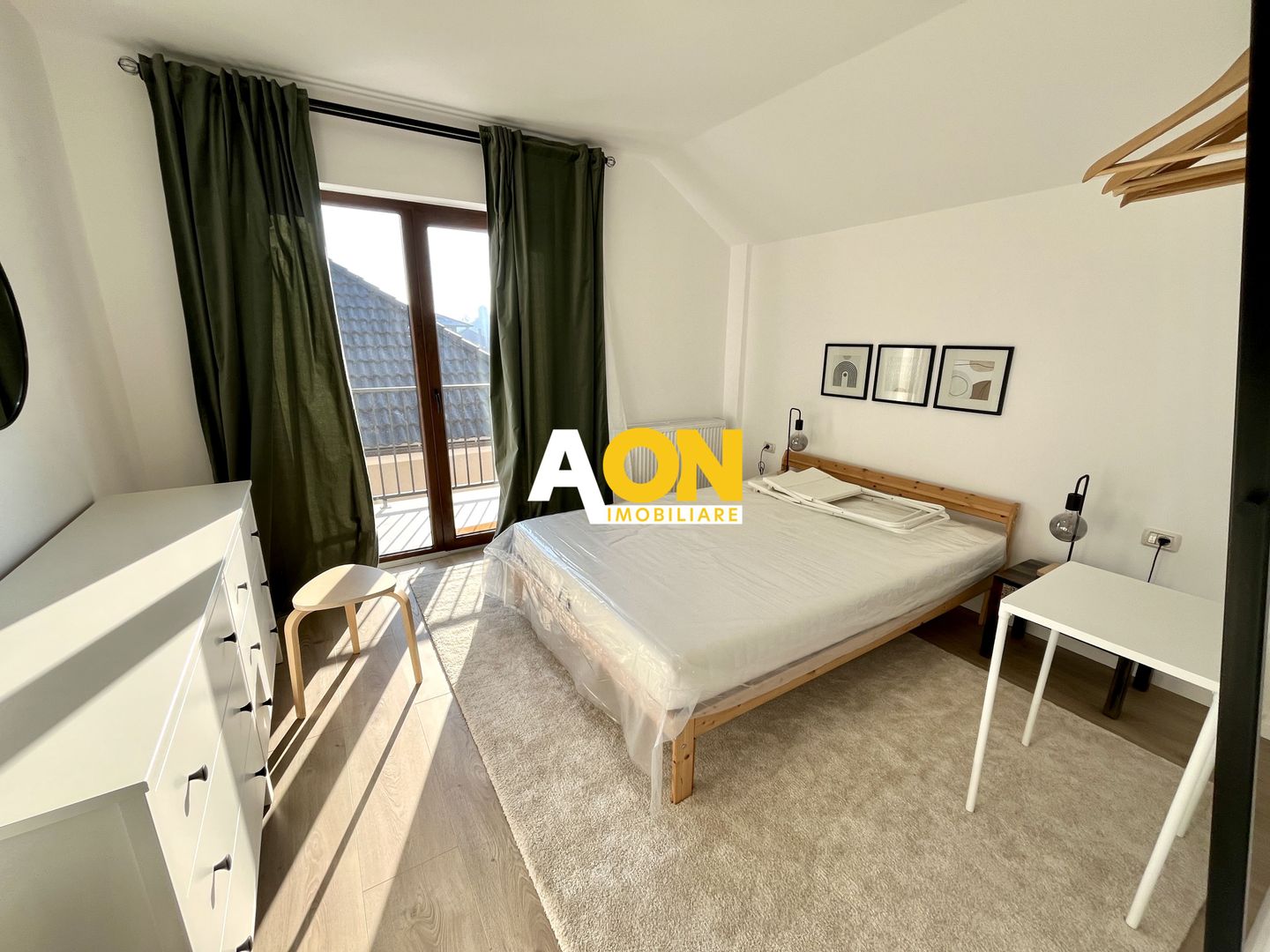 Apartament 2 Camere, Prima Închiriere, Zona Hotel Cetate - Poză 1