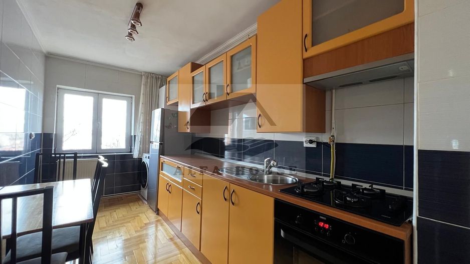 Apartament cu trei camere, Central Brasov - Dealul Melcilor , etaj 1 - Poză 4