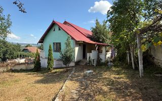Casa de vanzare Grosi D+P+M 300 mp + teren 6 ari - Poză 1