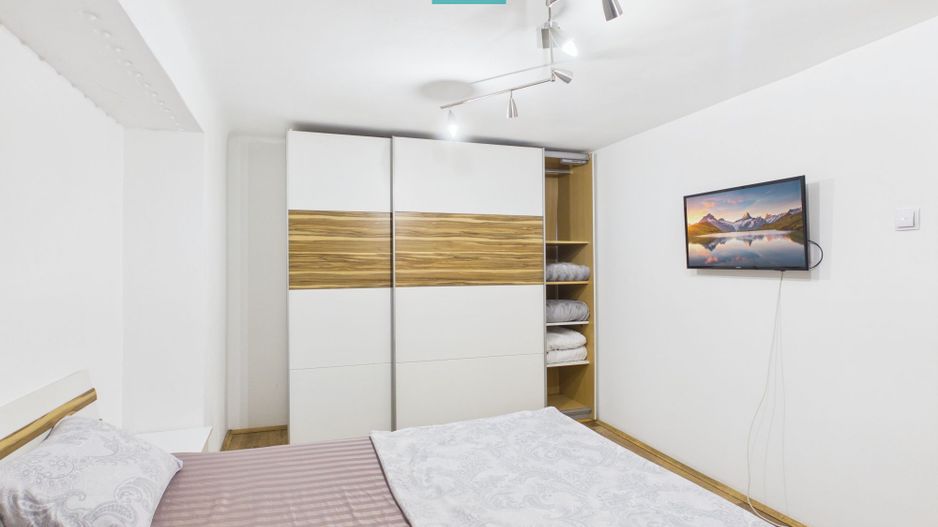 Apartament două camere Bulevardul Revoluției - Poză 7