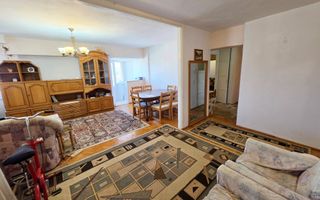 Apartament 3 camere, ultracentral, etaj intermediar - Poză 5