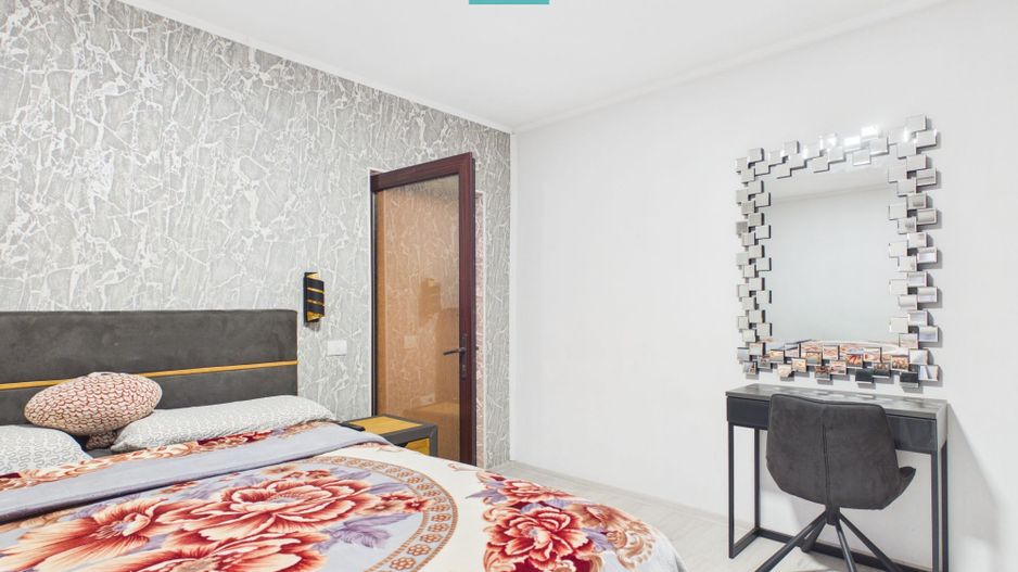 Apartament spațios cu 3 camere, zona centrală - Poză 3