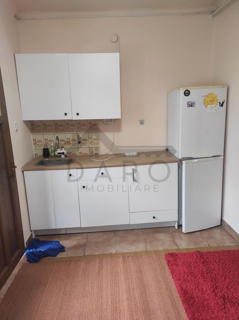 De inchiriat apartament la casa - Poză 2