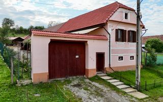 De vînzare casă cu 5 camere, sat Apoș, com. Bârghiș, jud. Sibiu - Poză 1