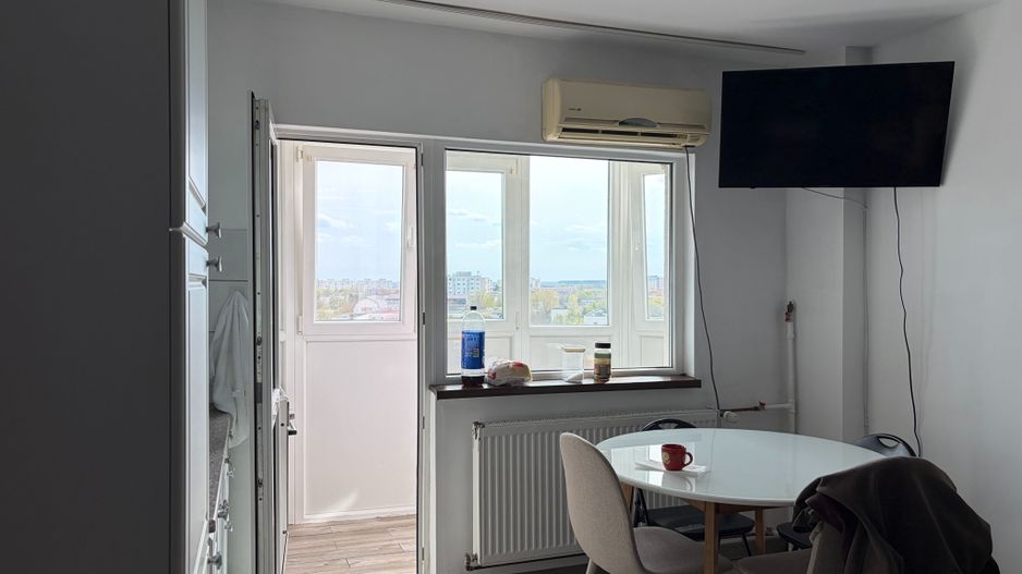 Apartament atragator, trei camere, Brancoveanu, 95.000€ - Poză 1
