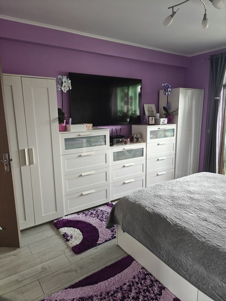 Apartament 3 camere, mobilat și utilat, cu parcare, zona Terra. - Poză 3
