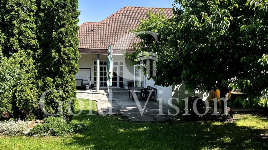 De vanzare sau de inchiriat casa individuala in cart Dambu Pietros - Poză 4