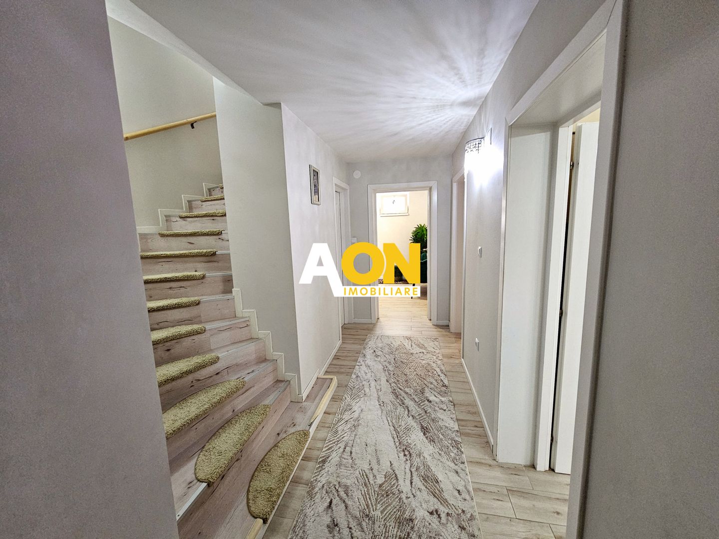Apartament la casa, 5 camere, 121 mp utili+curte 180 mp, cu filigorie - Poză 6