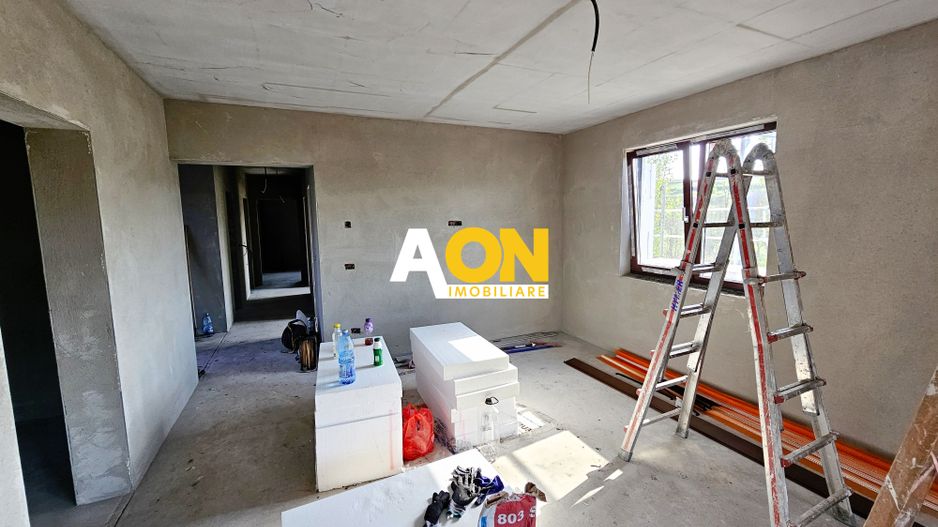 Casa la gri ( semifinisata ), 4 camere, 668 mp teren, com. Ciugud - Poză 10