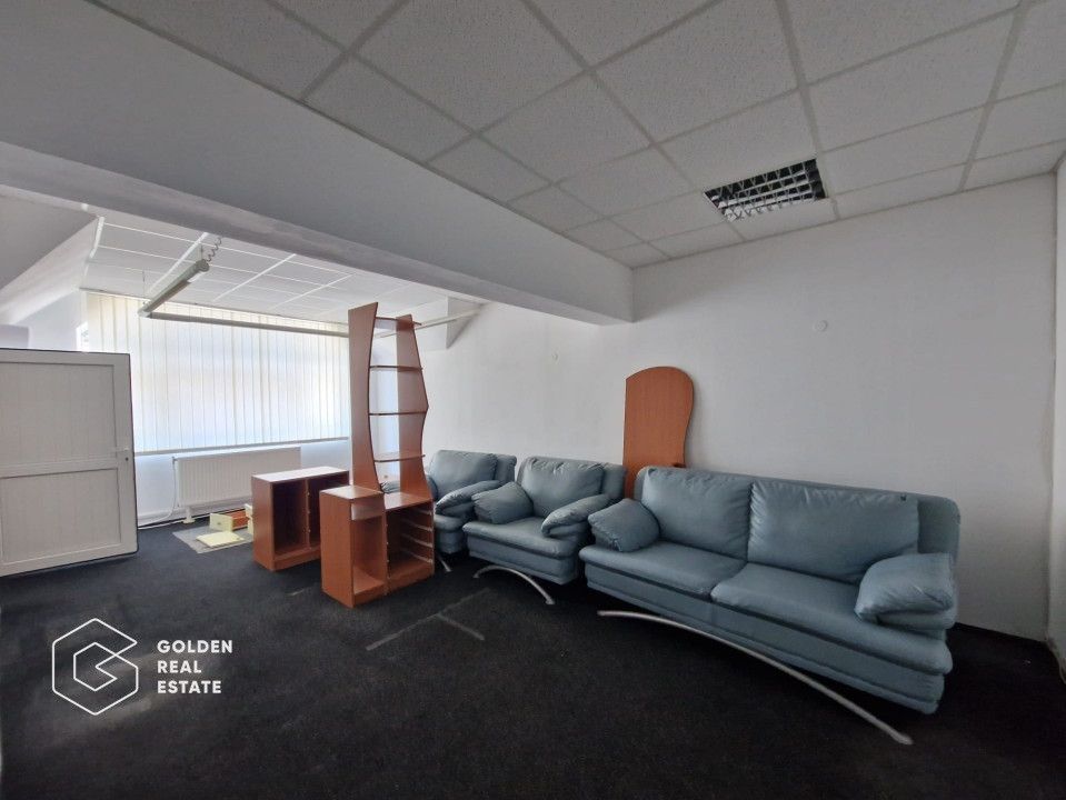 Casa 3 camere, mobilata, zona centrala, loc de parcare in curte - Poză 7